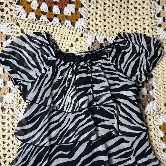 y2k zebra ruffle top - Picture 3 of 8